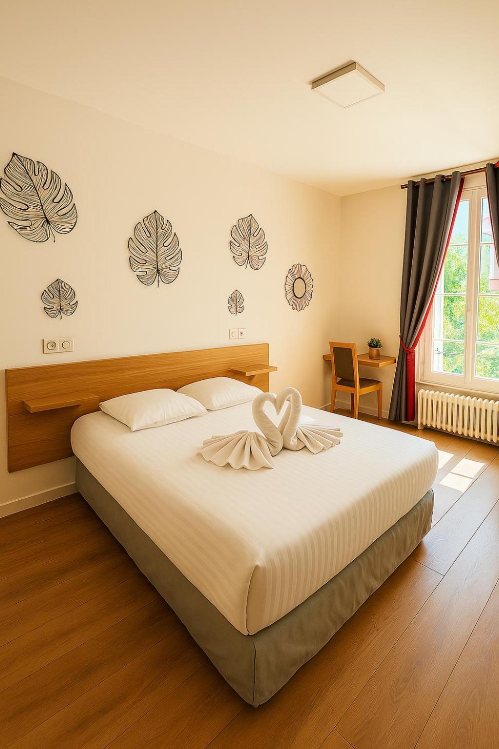 Logis Hotel Du Cirque Troyes Centre Historique Εξωτερικό φωτογραφία