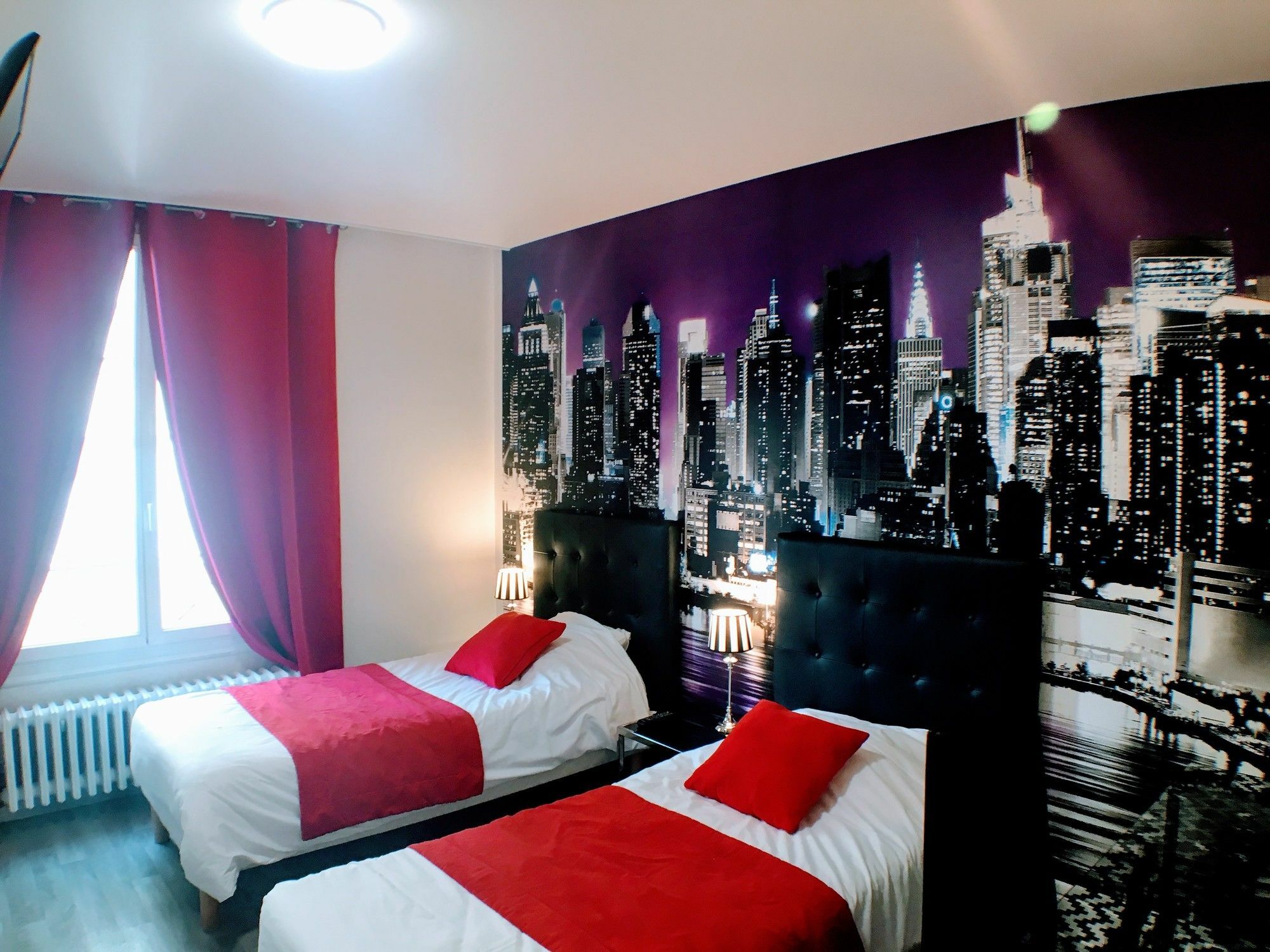 Logis Hotel Du Cirque Troyes Centre Historique Εξωτερικό φωτογραφία